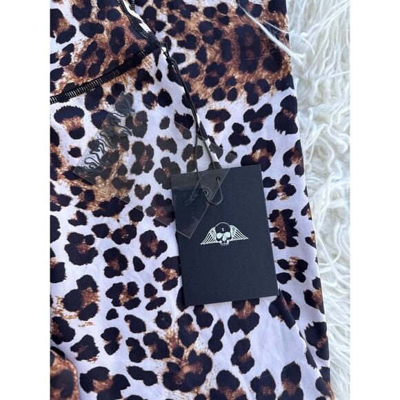 Civil Regime No Tomorrow Burning Time Sibyl Leggings
Leopard Digital Print Small - Picture 8 of 10